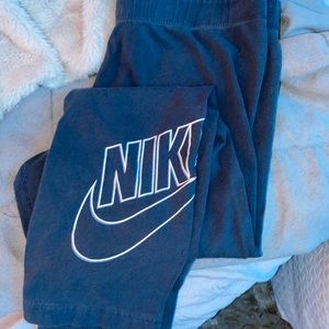 Nike leggings